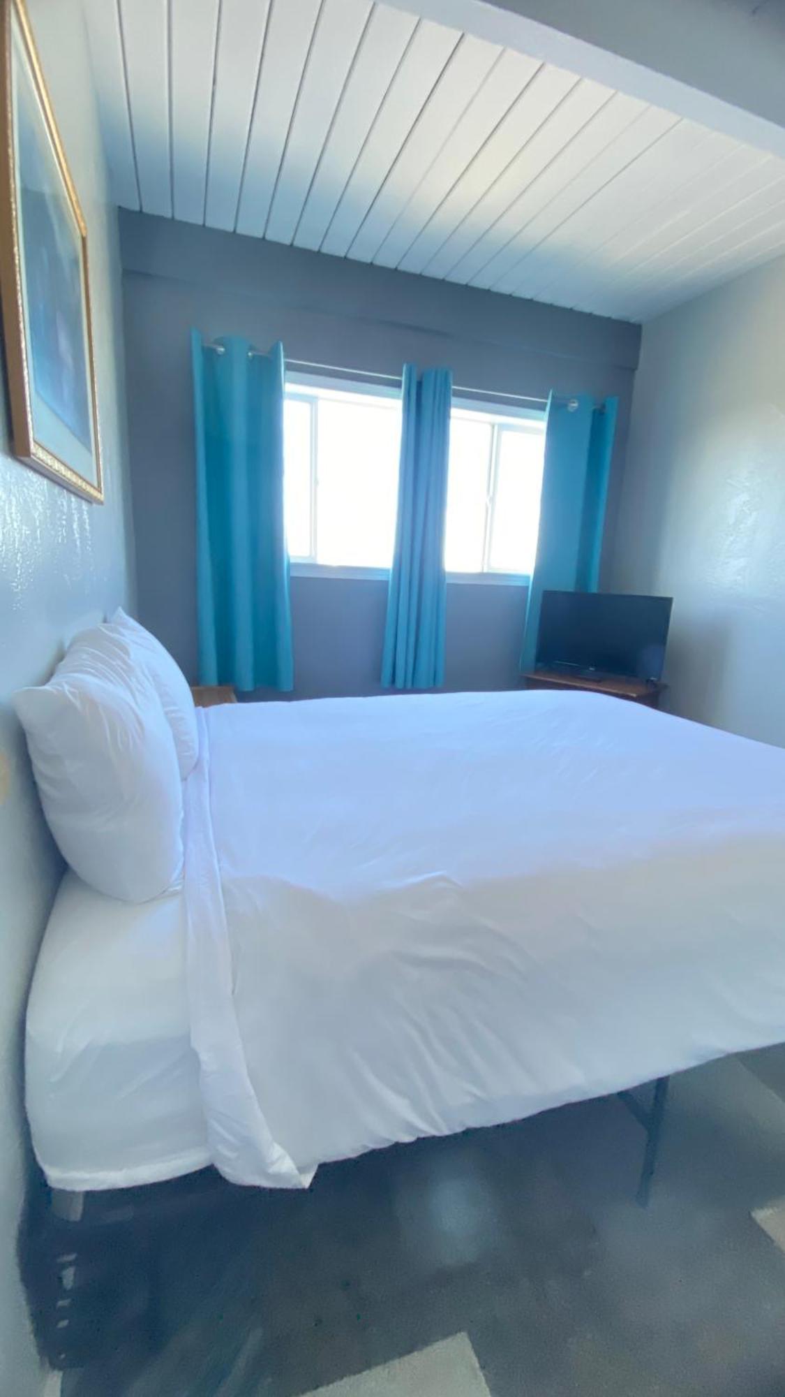 Ocean Shores Inn & Suites Kültér fotó